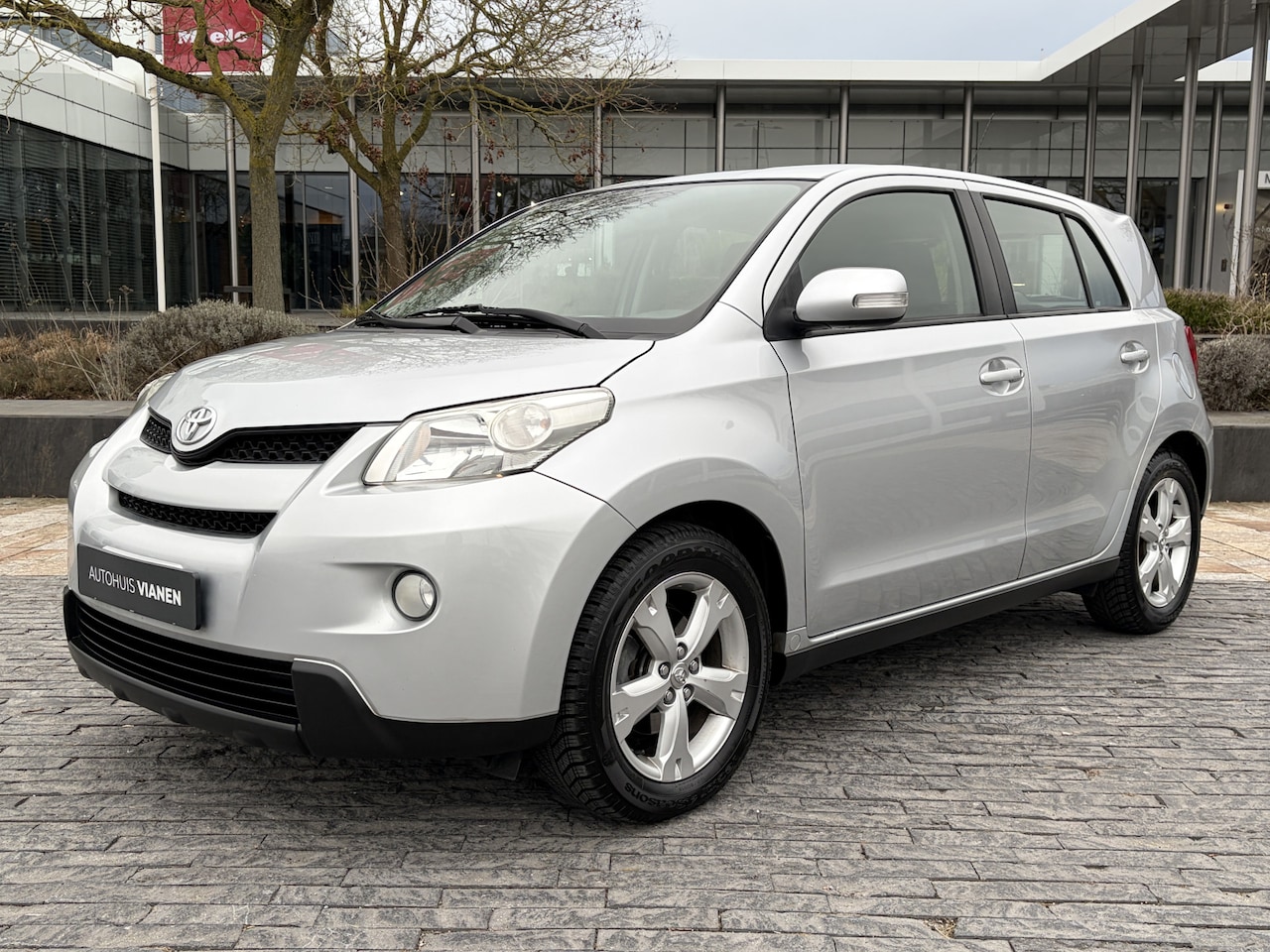 Toyota Urban Cruiser - 1.3 VVT-i Aspiration / Dealer onderhouden / 1e eigenaar / Airco / - AutoWereld.nl