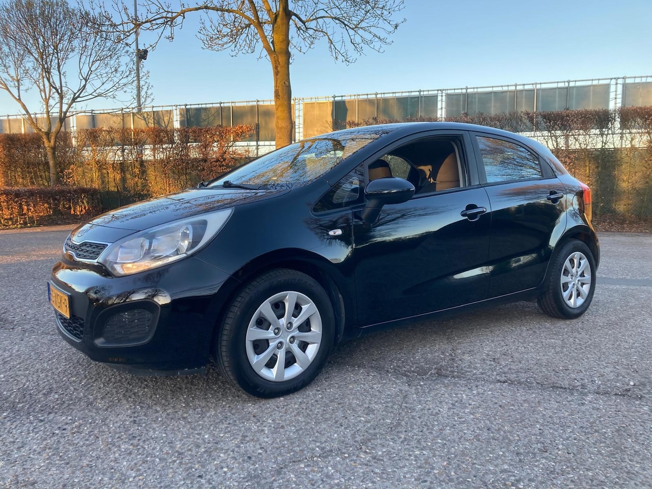 Kia Rio - 1.2 CVVT Comfort Pack 1.2 CVVT Comfort Pack - AutoWereld.nl