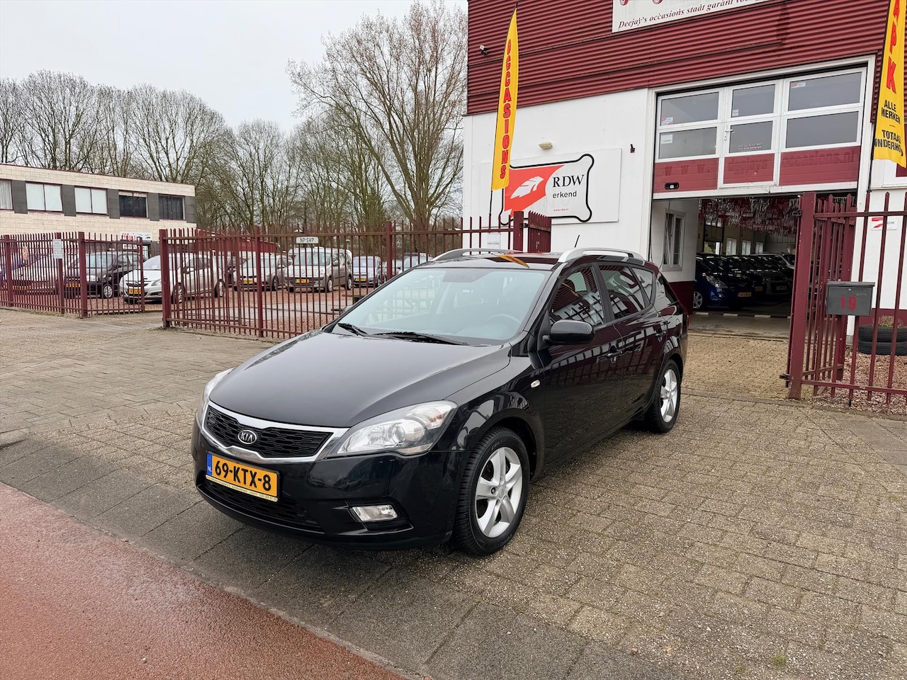 Kia Cee'd Sporty Wagon - Cee D 1.4 CVVT SPORT - AutoWereld.nl