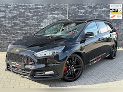 Ford Focus Wagon - 2.0 ST Facelift|Apple Carplay|Cruise Control|Bi-Xenon|Navigatie|Climate Control