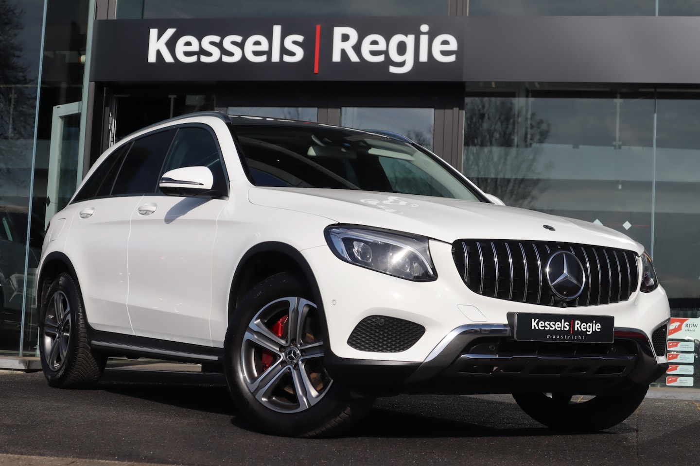 Mercedes-Benz GLC-klasse - 250 4MATIC Pano Luchtvering Distronic BLS Burmester 360 Camera - AutoWereld.nl