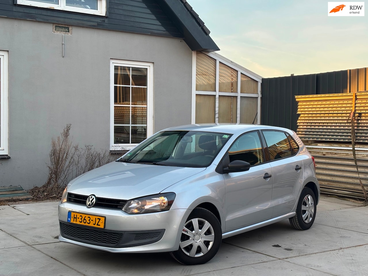 Volkswagen Polo - 1.2 Easyline | Nieuwe APK | Airco | El. Ramen | Onderhoudshistorie | 5-drs | Rijdt en scha - AutoWereld.nl