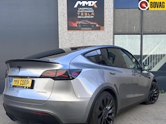 Tesla Model Y - Performance + MMX PACK + TREKHAAK + IAP