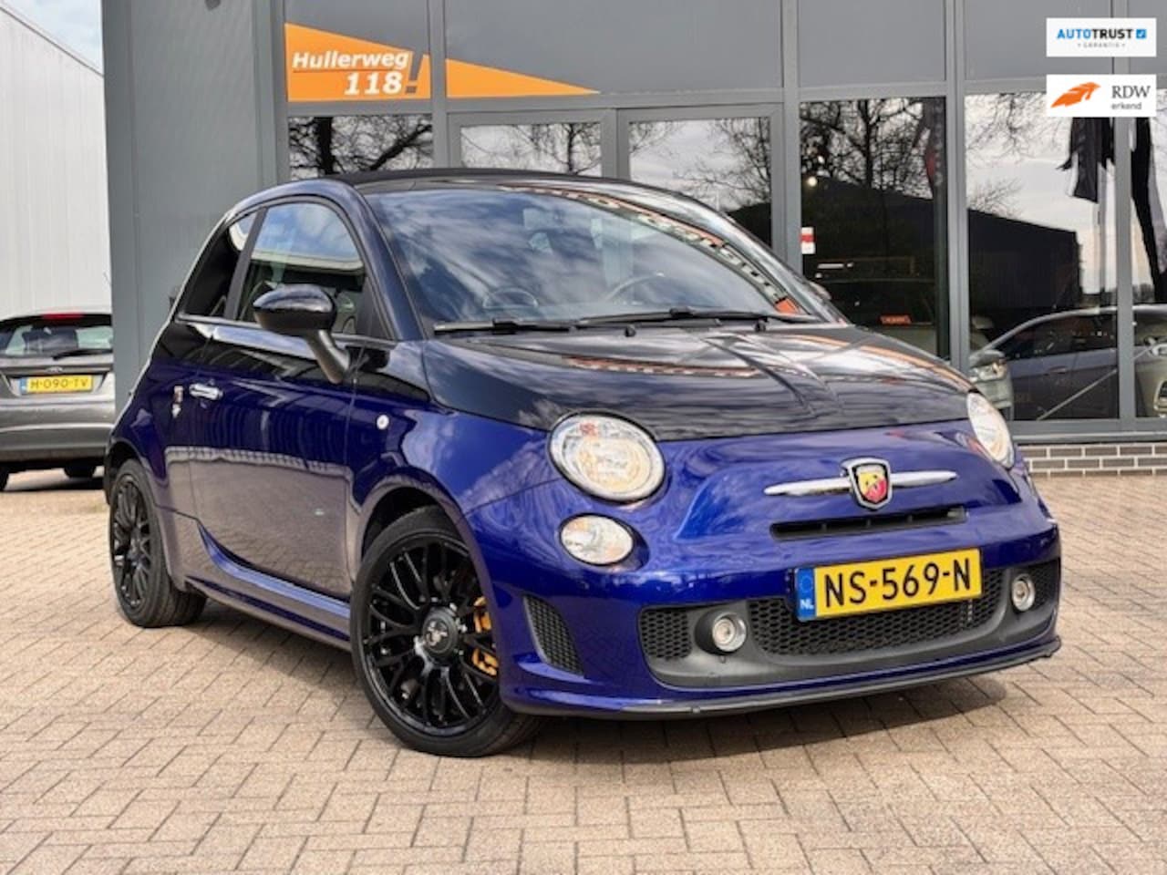 Fiat 500 Abarth - 1.4 T-Jet Elaborabile/ bi colore/leder/pdc/zeer netjes - AutoWereld.nl