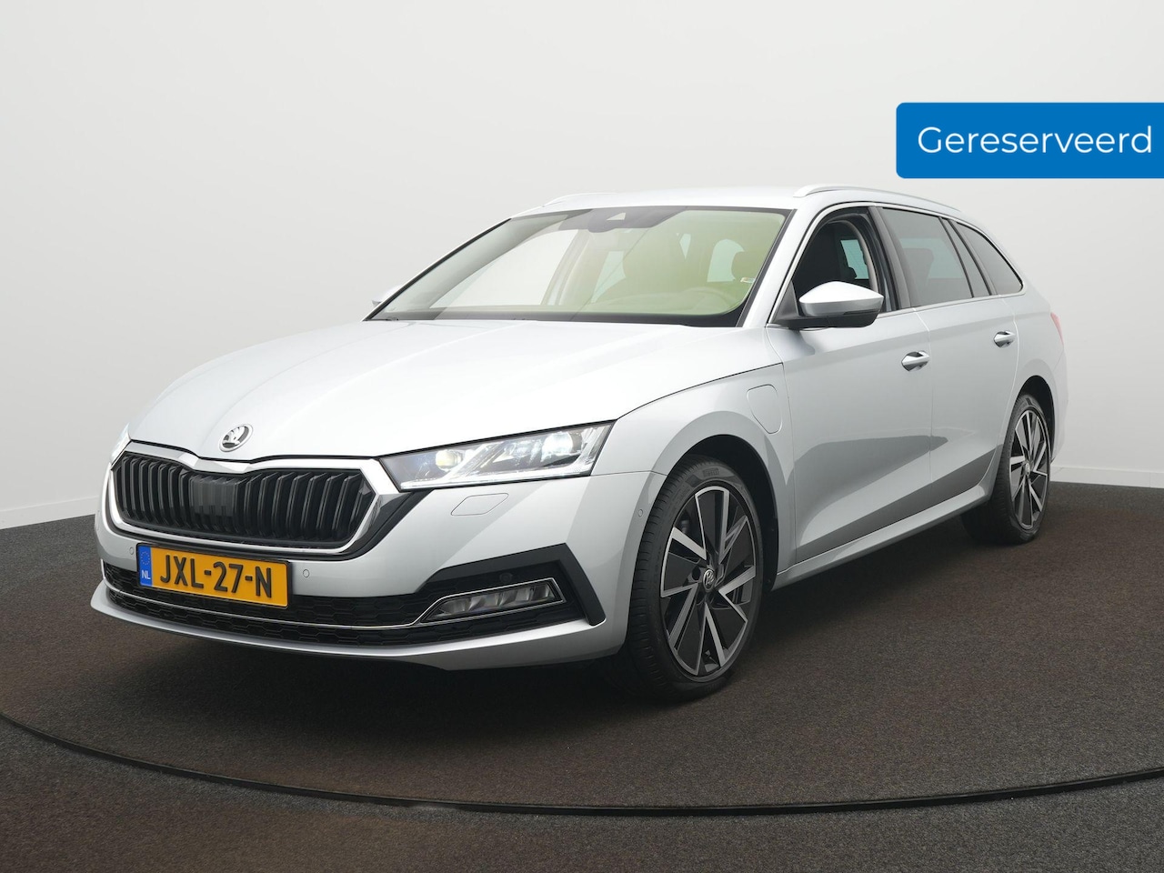 Skoda Octavia Combi - 1.4 TSI iV PHEV Business Edition Automaat - Navigatie - Camera - Head up display - AutoWereld.nl