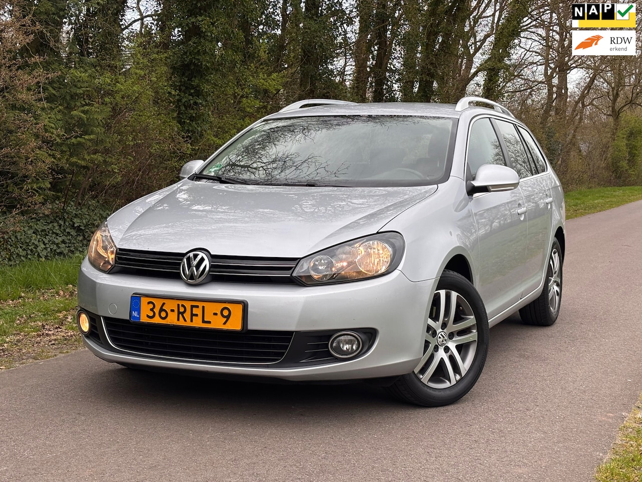 Volkswagen Golf Variant - 1.2 TSI Highline BlueMotion | Cruise control + Navi Nu € 2.950,- !!! - AutoWereld.nl