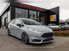 Ford Fiesta - 1.6 ST200, 200 PK, Milltek, Cruise, Syle-Pakket, Nieuwstaat