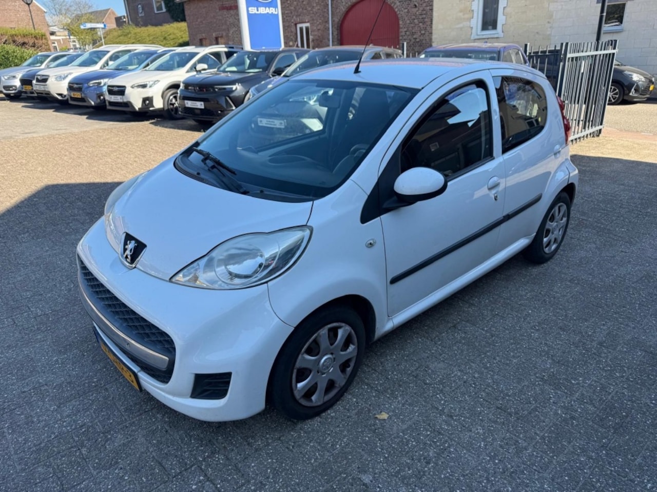 Peugeot 107 - 1.0-12V XS 1.0-12V XS - AutoWereld.nl