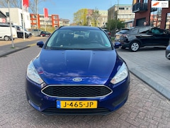 Ford Focus Wagon - 1.0 Trend Edition (koppakking)