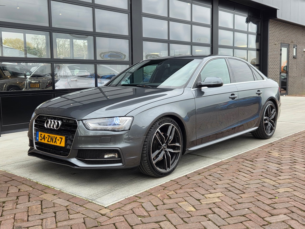 Audi A4 Limousine - 1.8 TFSI S Edition - AutoWereld.nl