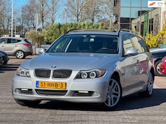 BMW 3-serie Touring - 320i High Executive | APK 01-02-2027 | Panoramadak | Parkeersensoren | Elektrische spiegel