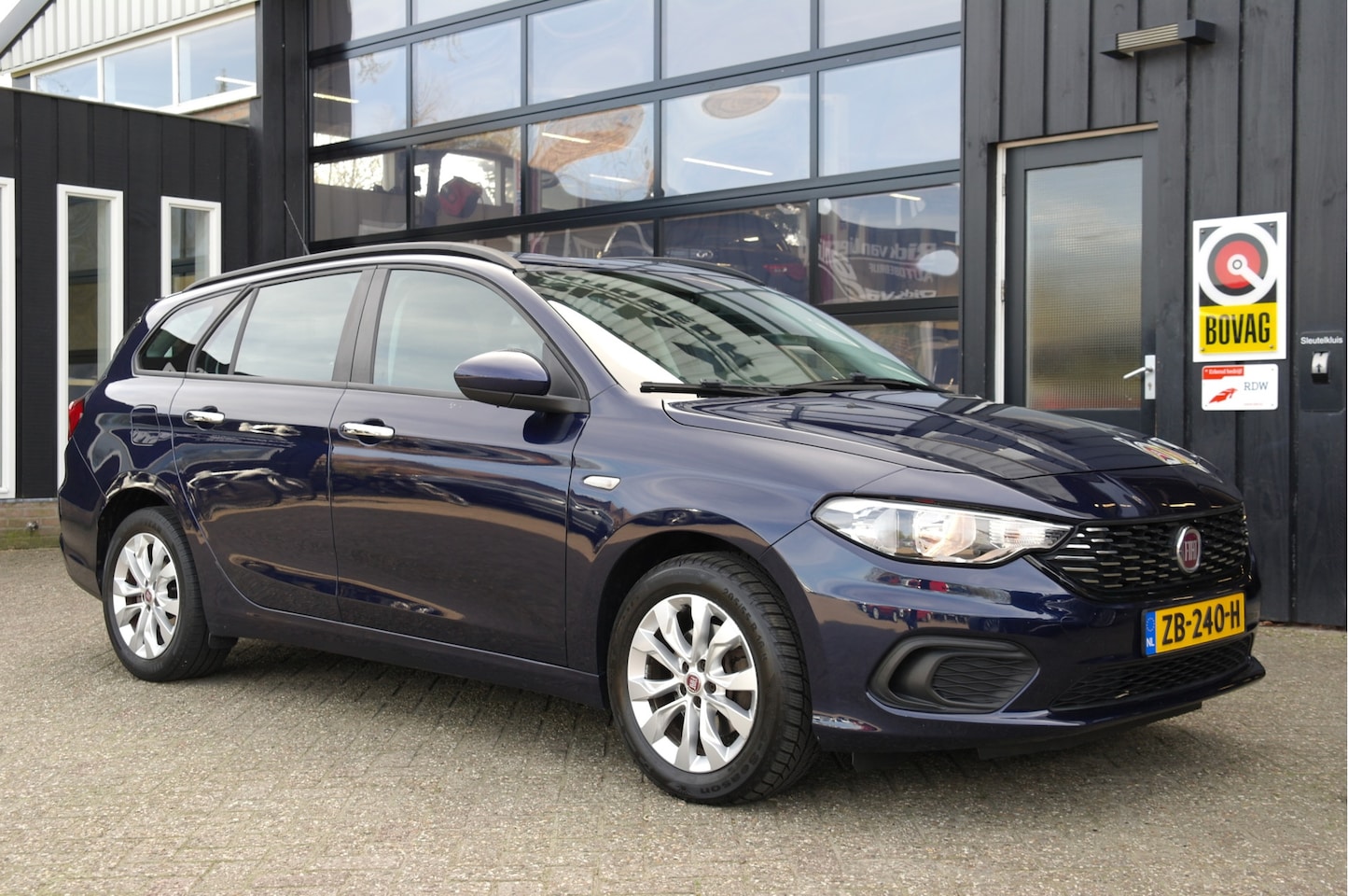 Fiat Tipo Stationwagon - 1.4 16v Popstar | Airco | Cruise | 6-Bak - AutoWereld.nl