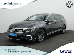 Volkswagen Passat Variant - 1.4 TSI 218 pk PHEV GTE Business | Trekhaak | Leder | Adaptief onderstel | IQ Light | Acht