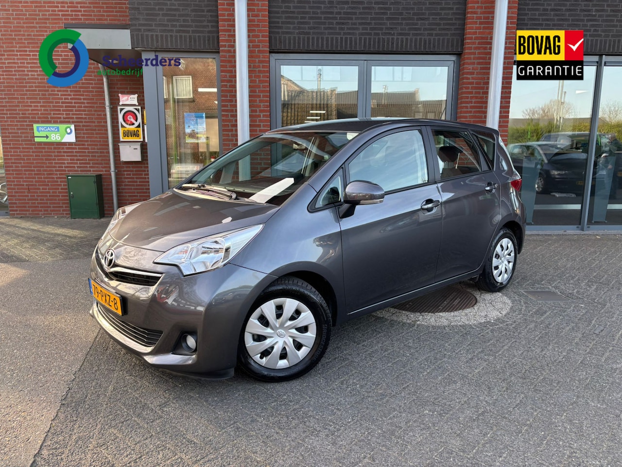 Toyota Verso S - 1.3 VVT-i Aspiration 1.3 VVT-i Aspiration,climatronic, - AutoWereld.nl