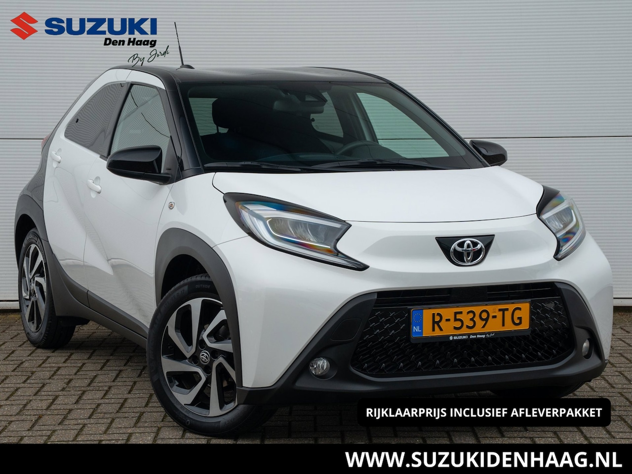 Toyota Aygo X - 1.0 VVT-i S-CVT Pulse Automaat| Stoelverwarming| DAB+| 18'' LM-Velgen| Camera| Adapt-Cruis - AutoWereld.nl