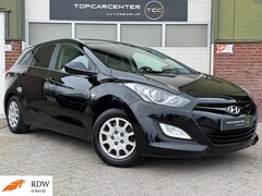 Hyundai i30 Wagon - 1.4/AIRCO/PARKS/CRUISE/APK