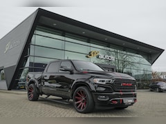 Dodge Ram 1500 - 5.7 V8 401pk 4x4 Limited LPG G3 Widebody Black&Red Luchtvering Trekhaak Head-up Harman/kar