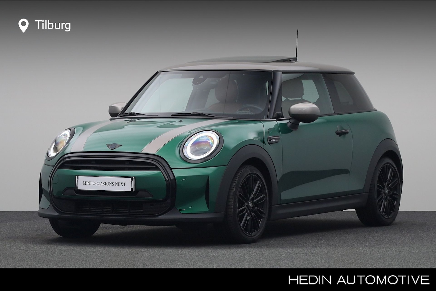 MINI Cooper - 3-Deurs 1.5 Camden Plus Edition | Panoramadak | Achteruitrijcamera | Sportstoel | Comfort - AutoWereld.nl