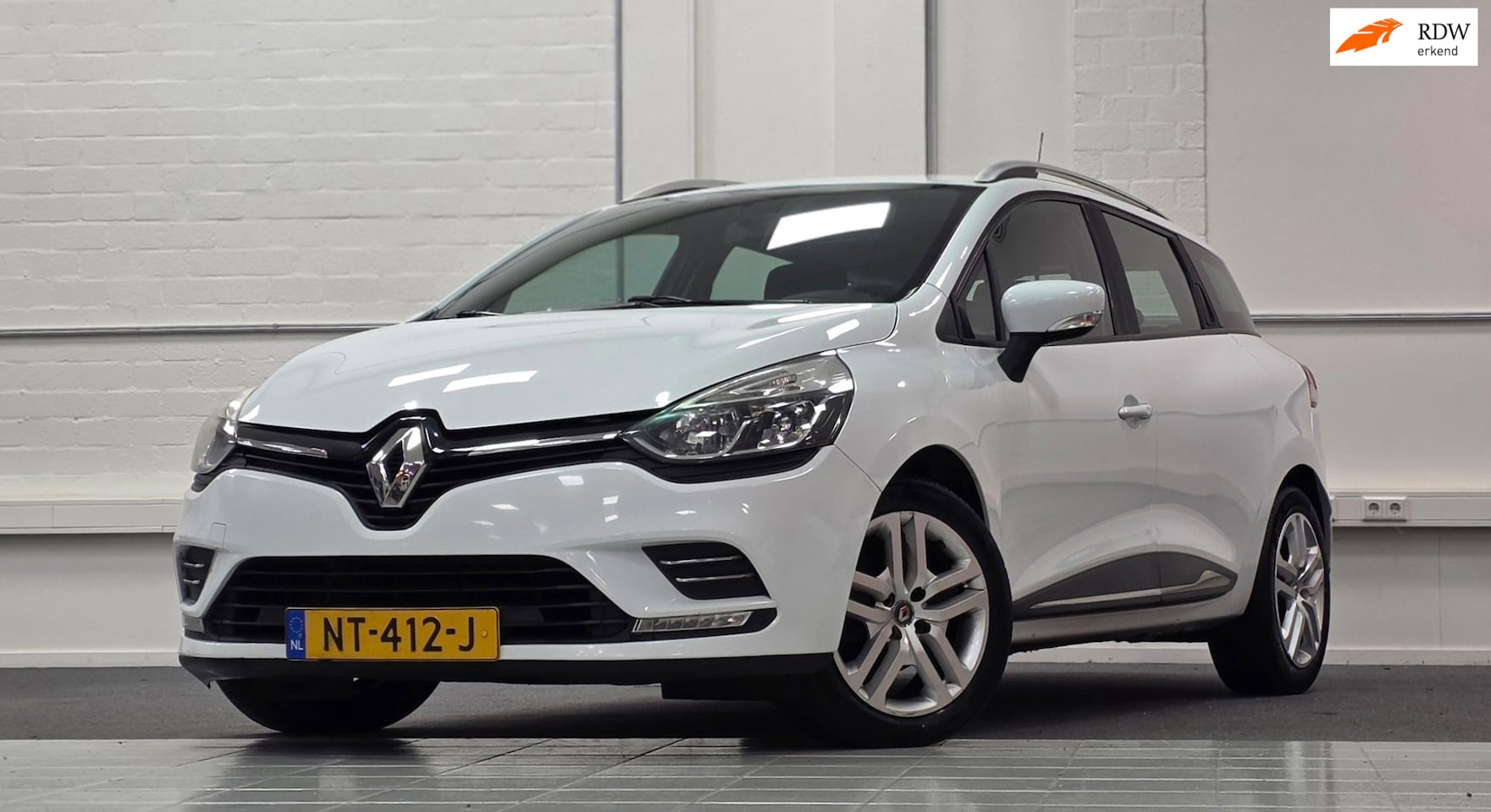 Renault Clio Estate - 1.5 dCi Ecoleader Zen Navigatie Nieuwe APK 3e Eigenaar - AutoWereld.nl