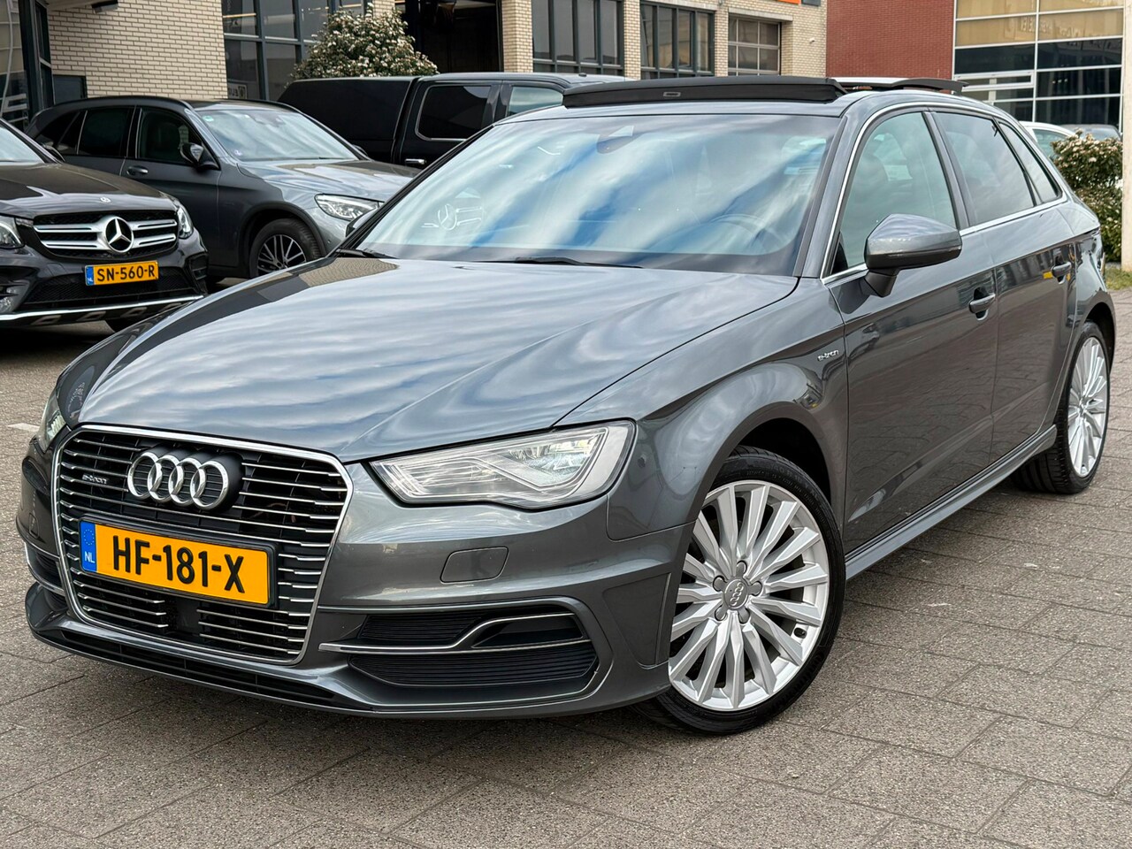 Audi A3 Sportback - 1.4 e-tron PHEV Ambition Pro Line plus l PANO - AutoWereld.nl