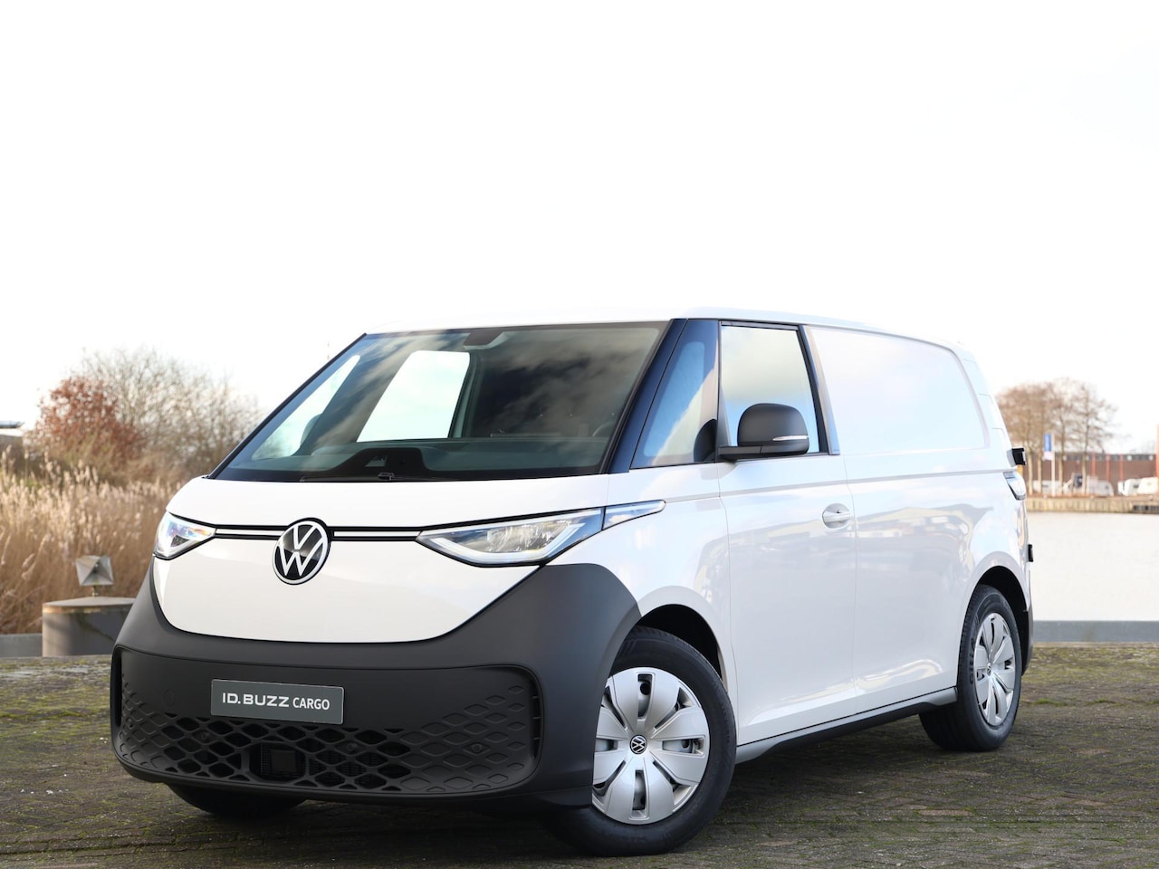 Volkswagen ID. Buzz Cargo - Economy Business 210 kW (286 pk) | Grote accu | Maart rijden | Navi via app connect | Came - AutoWereld.nl