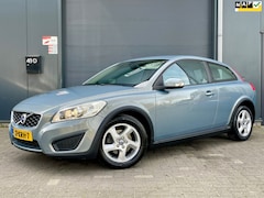 Volvo C30 - 1.6 Kinetic NAP CRUISE CLIMA BLUETOOTH NW APK MF STUUR LM VELGEN TREKHAAK DISTRIBUTIE VV B