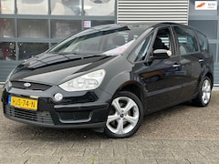 Ford S-Max - 2.0 Titanium 7p. | CarPlay | CRUISECR | Airco | NAP