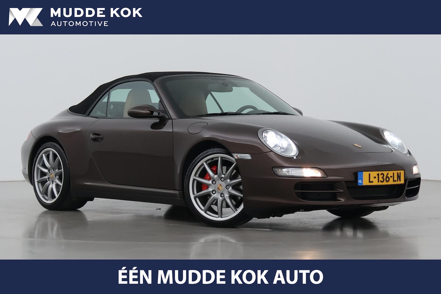 Porsche 911 Cabrio - 3.8 Carrera 4S 997.1 | Handgeschakeld | Macadamia Metallic | Memory | 19 inch - AutoWereld.nl