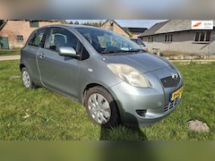 Toyota Yaris - 1.3 VVTi Terra AIRCO *apk:07-2026