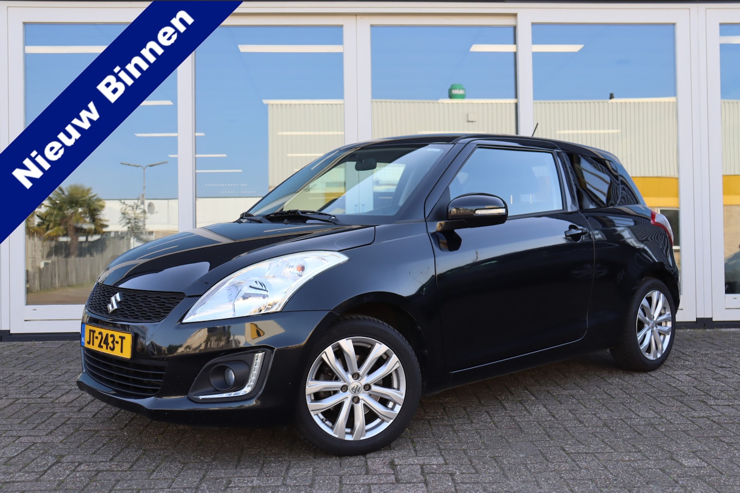 Suzuki Swift - 1.2 Exclusive EASSS 1.2 Exclusive EASSS, Cruise Control, Airco, Stoelverwarming, Prijs Is Rijklaar Inclusief 6 - AutoWereld.nl