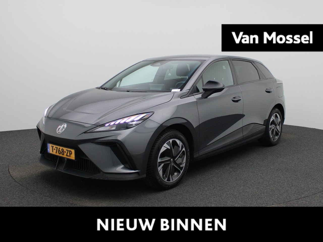 MG MG4 Electric - Comfort 64 kWh | Apple Carplay / Android Auto | Parkeersensoren | Lichtmetalen Velgen | - AutoWereld.nl