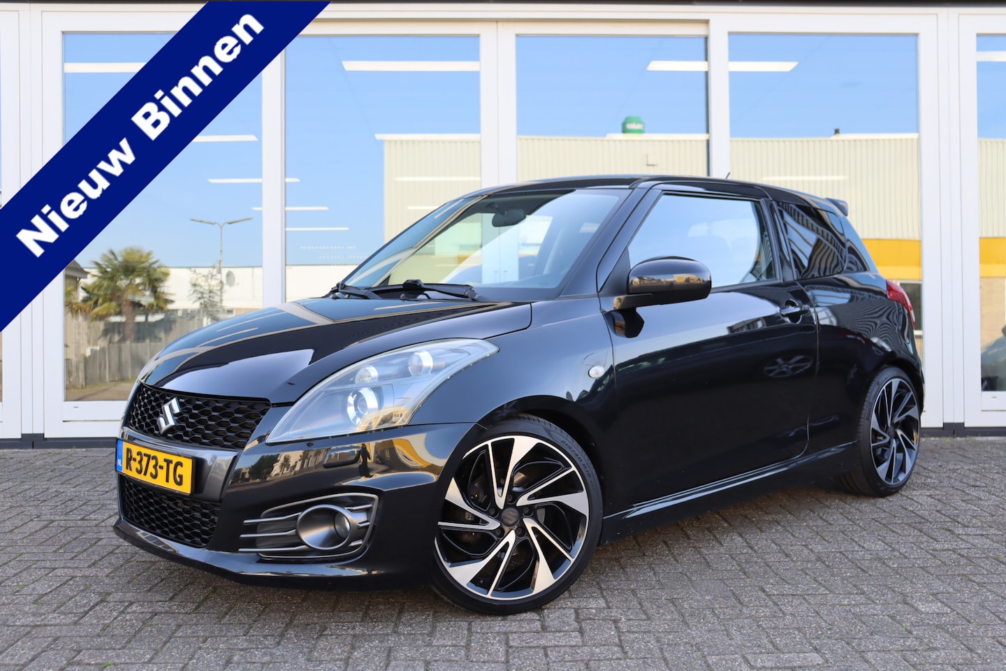 Suzuki Swift - 1.6 Sport 1.6 Sport, Cruise Control, Airco, Stoelverwarming, Prijs Is Rijklaar Inclusief 6 Maanden G - AutoWereld.nl