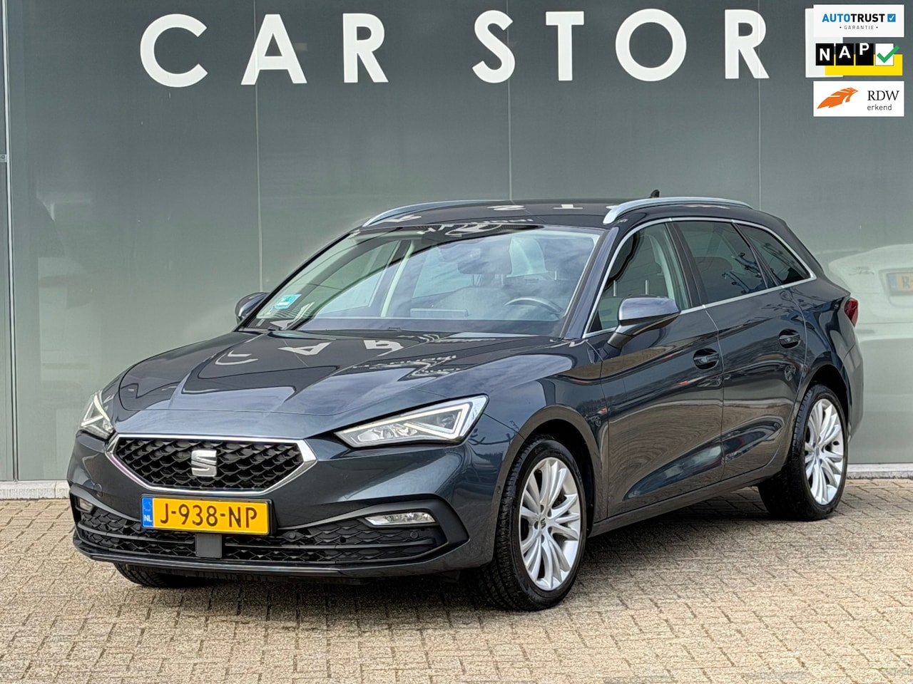 SEAT Leon Sportstourer - 1.5 TSI Style Launch Edition Trekhaak 1E EIGENAAR - AutoWereld.nl