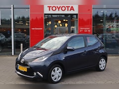 Toyota Aygo X - X-PLAY NAVI AIRCO CAMERA EL-RAMEN BLUETOOTH APPLE/ANDROID NL-AUTO