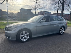BMW 3-serie Touring - 320i High Executive
