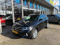 Volkswagen T-Roc - 1.5 TSI R-Line Edition 150PK / LED KOPLAMPEN / ACHTERUITRIJCAMERA / CARPLAY