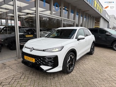 Volkswagen T-Roc - 1.5 eTSI R-Line MODEL 2026 Business 150PK / ACHTERUITRIJCAMERA / ELEKT ACHERKLEP