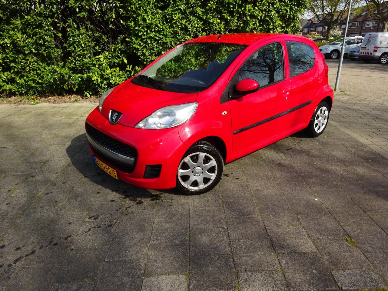Peugeot 107 - 1.0-12V XS MET APK - AutoWereld.nl