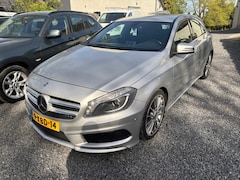 Mercedes-Benz A-klasse - 180 Ambition AMG AUTOMAAT