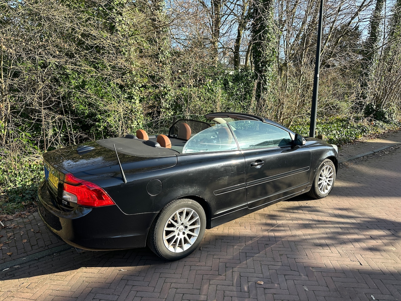 Volvo C70 Convertible - 2.0 D3 Summum - AutoWereld.nl