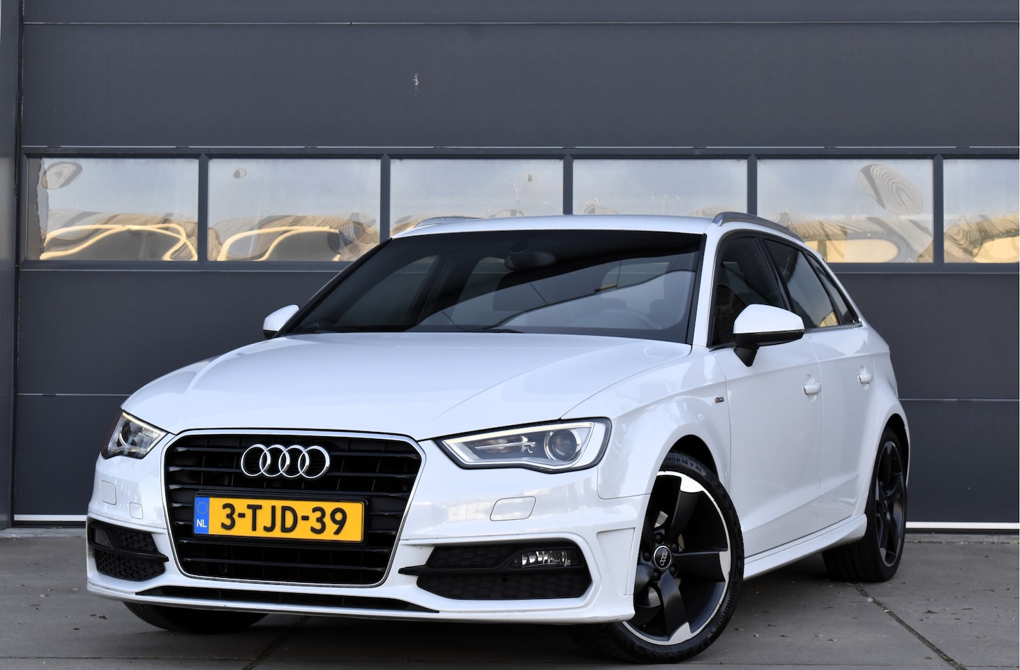Audi A3 Sportback - 1.2 TFSI Ambition Pro Line S Navi - Cruise - Clima - AutoWereld.nl