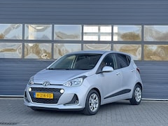 Hyundai i10 - 1.0I PREMIUM I APPLE CARPLAY I CLIMATE CONTROL I CRUISE CONTROL I NAVIGATIE