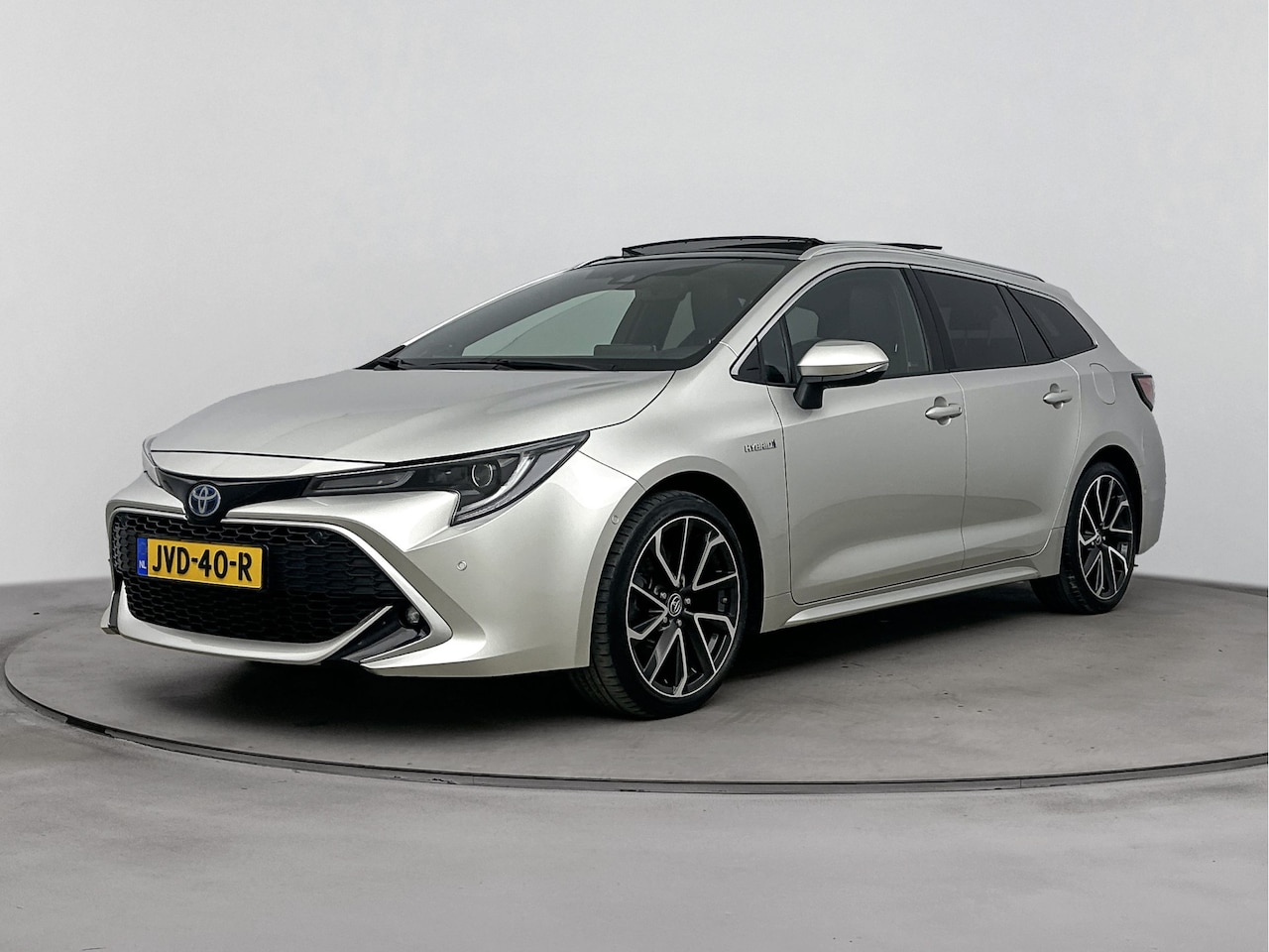 Toyota Corolla Touring Sports - 2.0 Hybrid Executive Plus - AutoWereld.nl