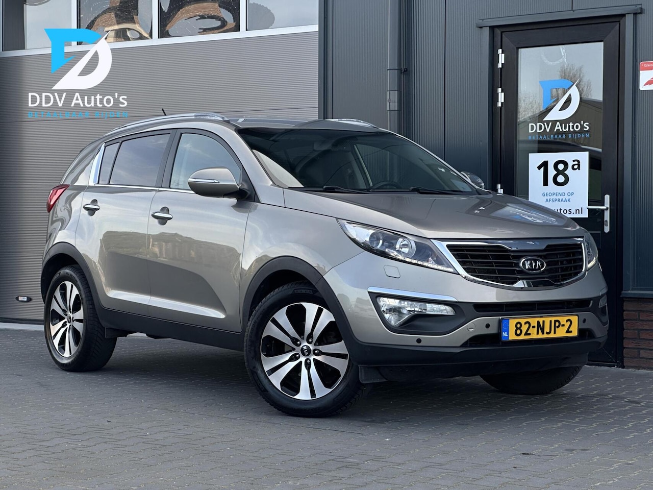 Kia Sportage - 2.0/163pk X-clusive|NAP|Automaat|Trekhaak|Leder|Climate|Cruise|Navi|Xenon|Stoelverw. voor+ - AutoWereld.nl