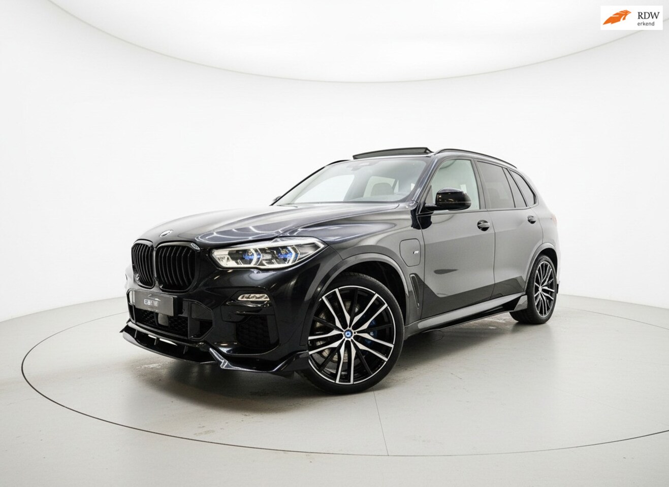 BMW X5 - XDrive45e M PAKKET LASER PANO SFEER ACC MEMORY - AutoWereld.nl