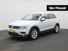 Volkswagen Tiguan - 1.5 TSI ACT Comfortline Business 150 PK| Origineel Nederlands | Trekhaak | Navigatie | Par