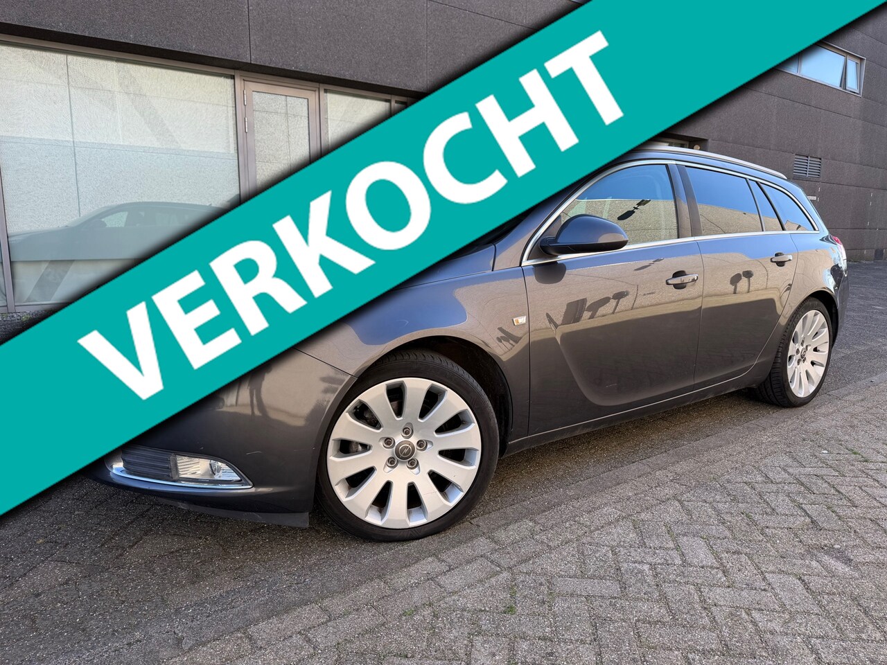 Opel Insignia Sports Tourer - 1.6 T Executive CLIMAT BJ 6-2009 APK 8-2026 - AutoWereld.nl
