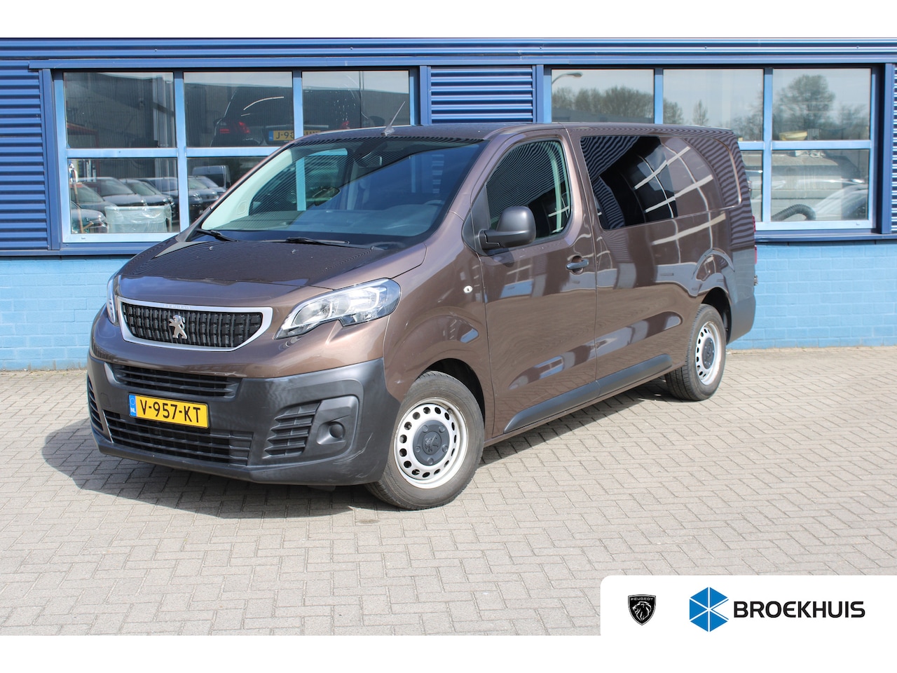 Peugeot Expert - 2.0 BlueHDI 120 PK DC Premium | DUBBELE CABINE | TREKHAAK | SENSOREN | 6,9% FINANCIAL LEAS - AutoWereld.nl