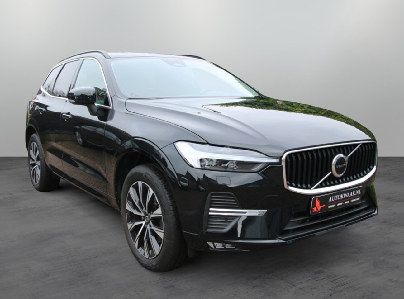 Volvo XC60 - 2.0 B4 Momen Bns - AutoWereld.nl