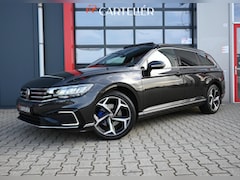 Volkswagen Passat Variant - Business 1.4 TSI PHEV GTE Business 218PK | Pano | Led | Carplay | Trekhaak | ACC | Stoel &